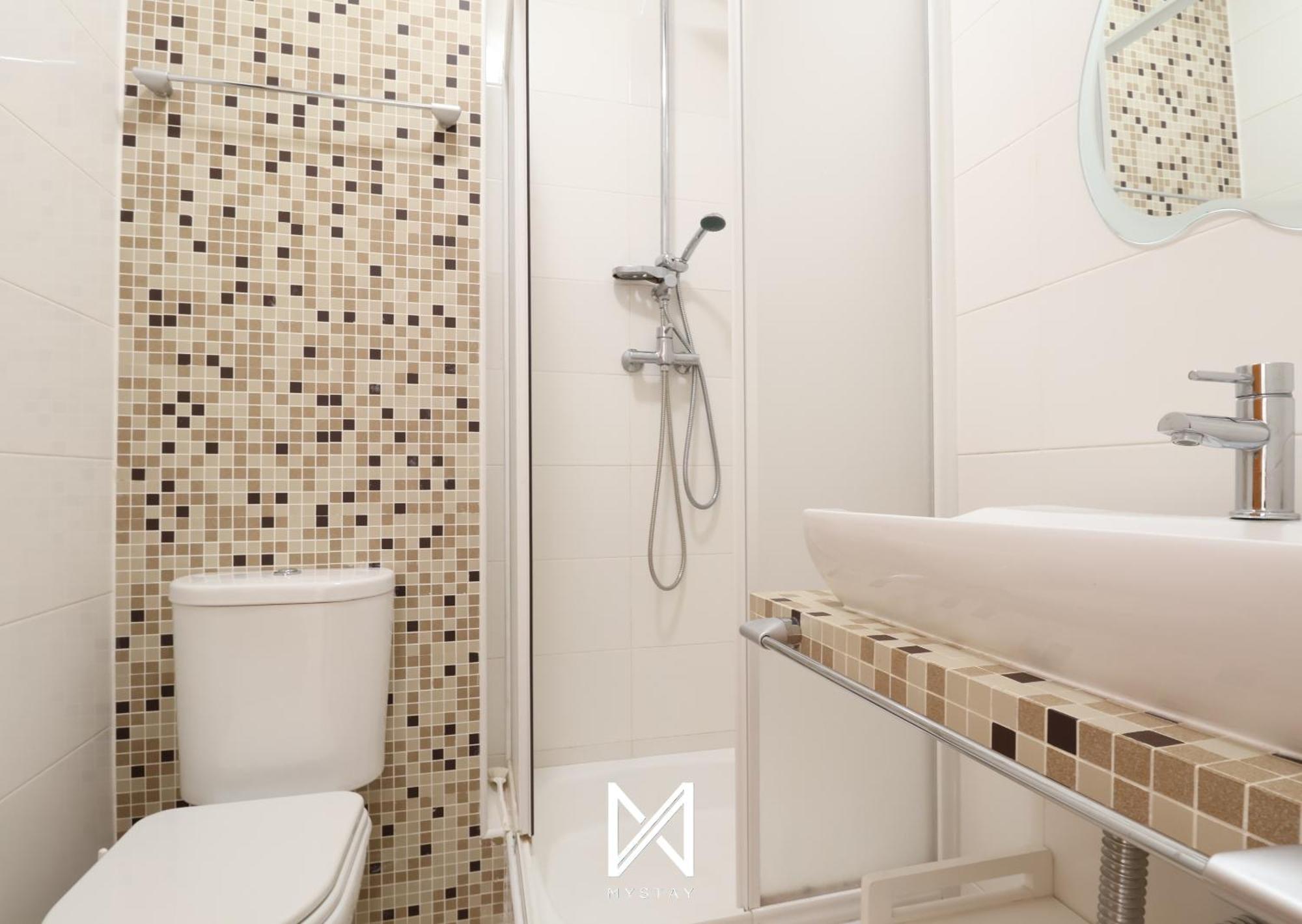 Apartment Mystay - *