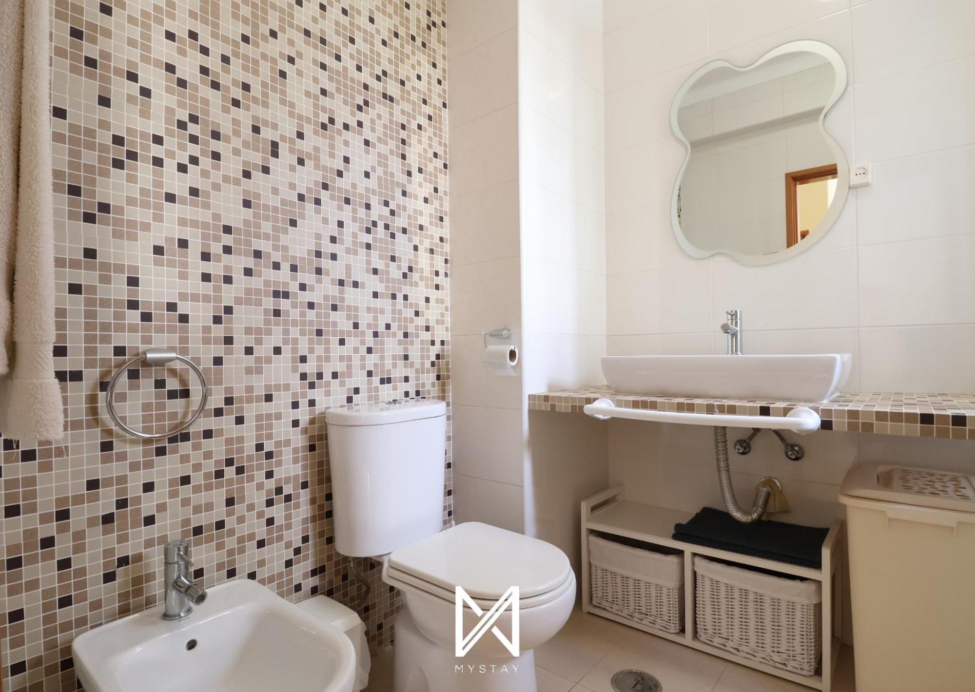 Apartment Mystay - *